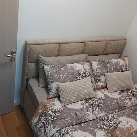 Apartament Bianca Kota 992 *
